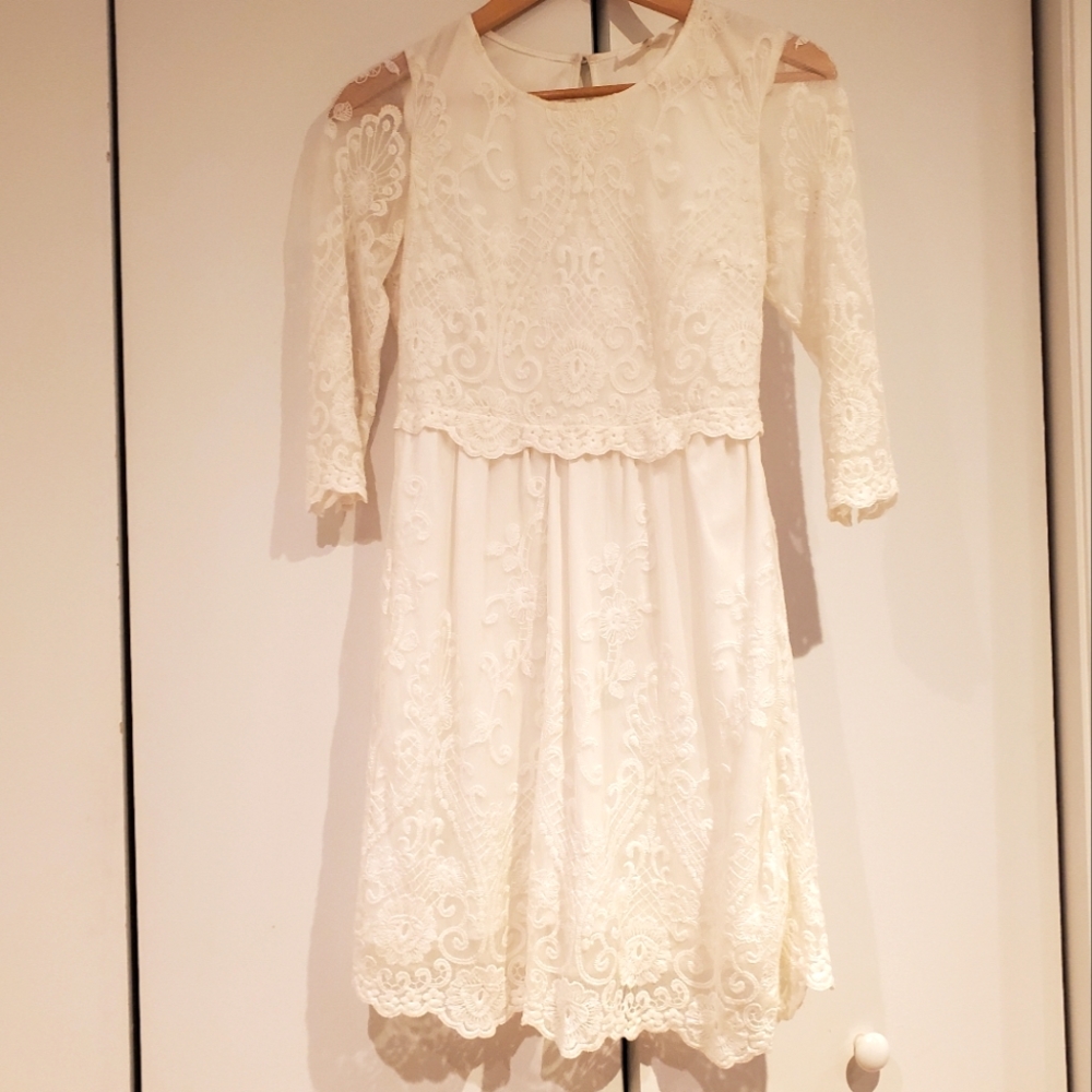 White lace 3/4 sleeve dress XS